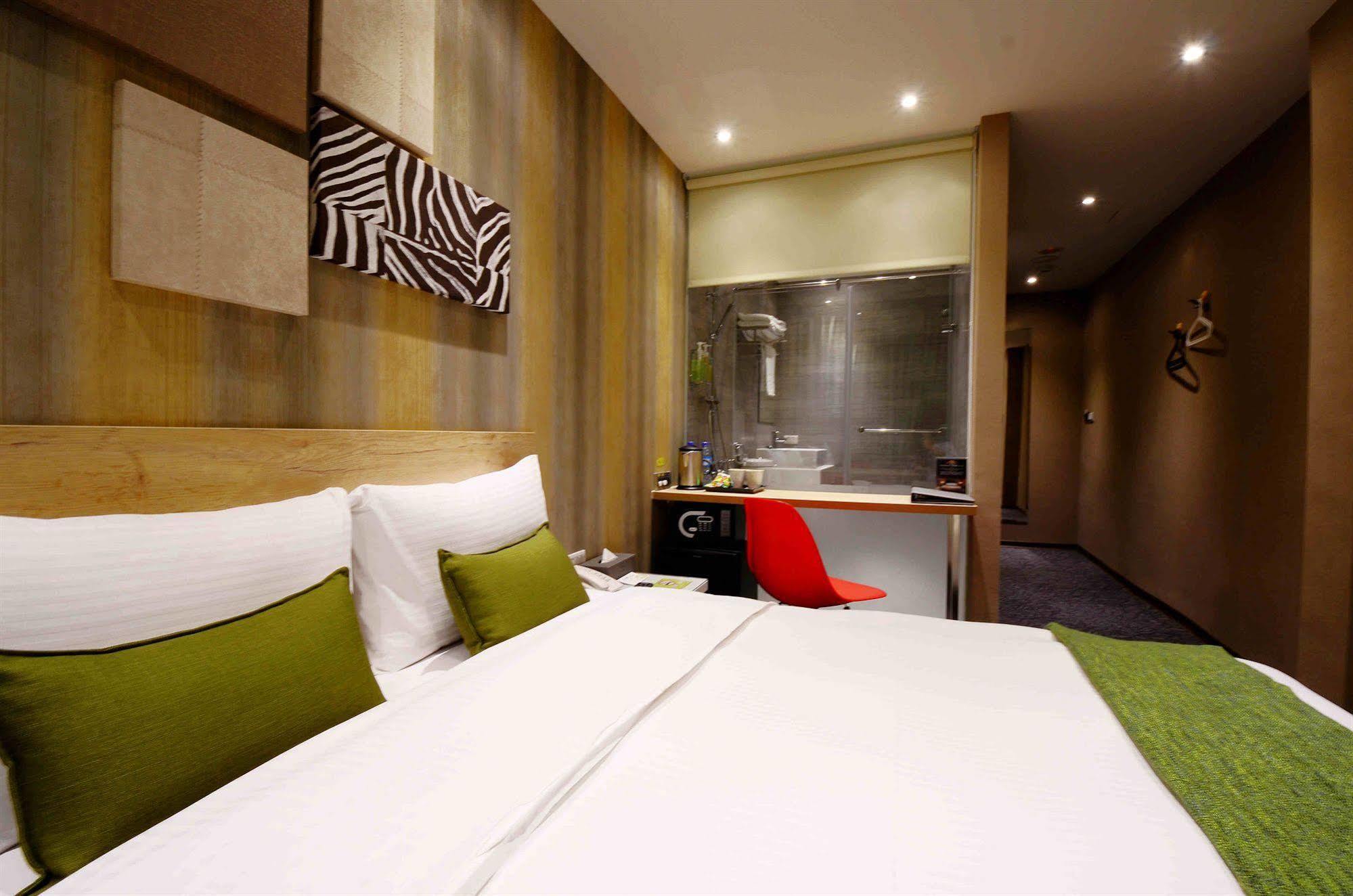 ARK Hotel - Dongmen Tajpej Buitenkant foto